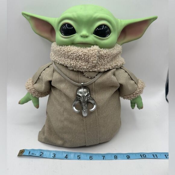 Baby Yoda Star Wars The Mandalorian The Child Premium Plush - Picture 11 of 11